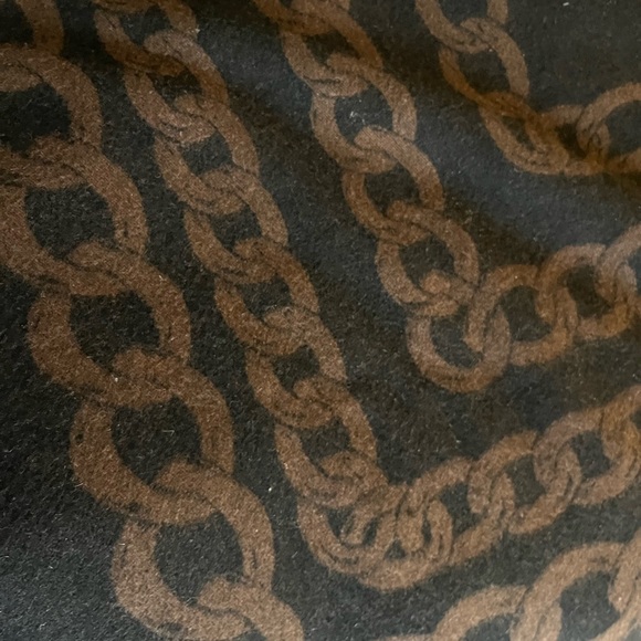 CHANEL cashmere chain link throw blanket with fringe edges, super RARE! - Picture 5 of 5